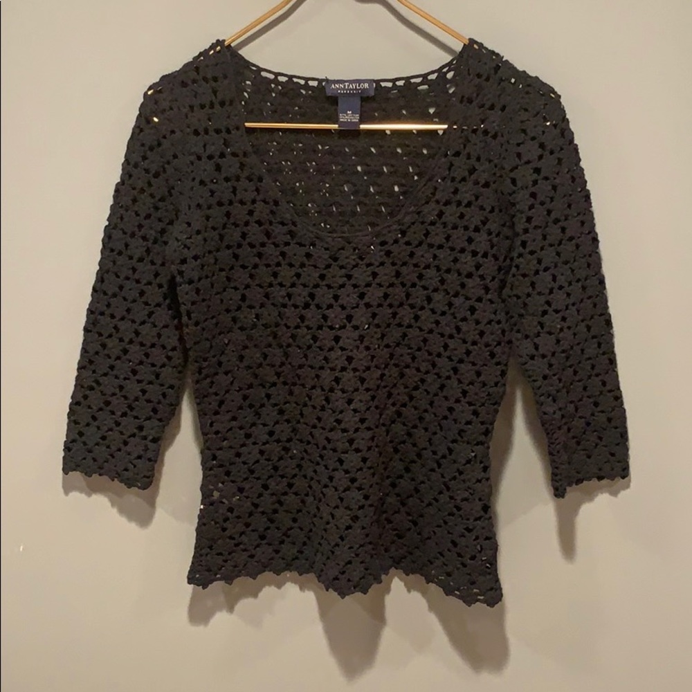 Ann Taylor handknit open-weave top size M